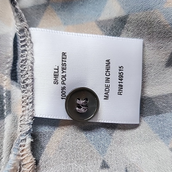 Debbie Shuchat Hi-Lo Pleated Blouse - Picture 12 of 12